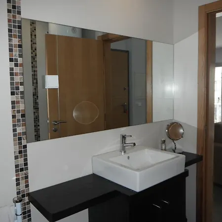 Bed & Seaside شقة