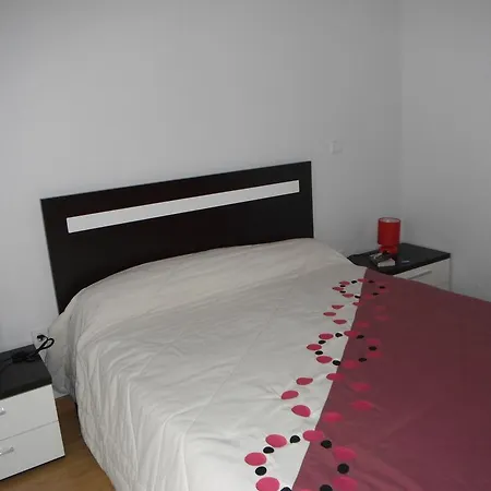 Bed & Seaside נאזרה
